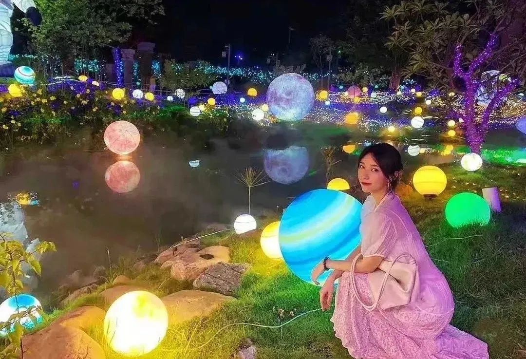 穿汉服免费入园:2022国庆期间多地景点开展穿汉服免费入园活动