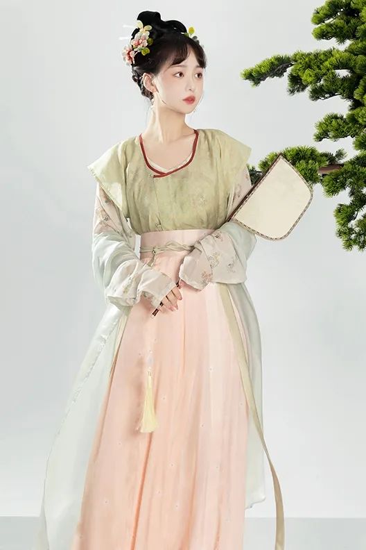 飞机袖48、八分裙65、长比甲99，上新精品合集，瞳莞、钟灵记、梨花渡与你有约！