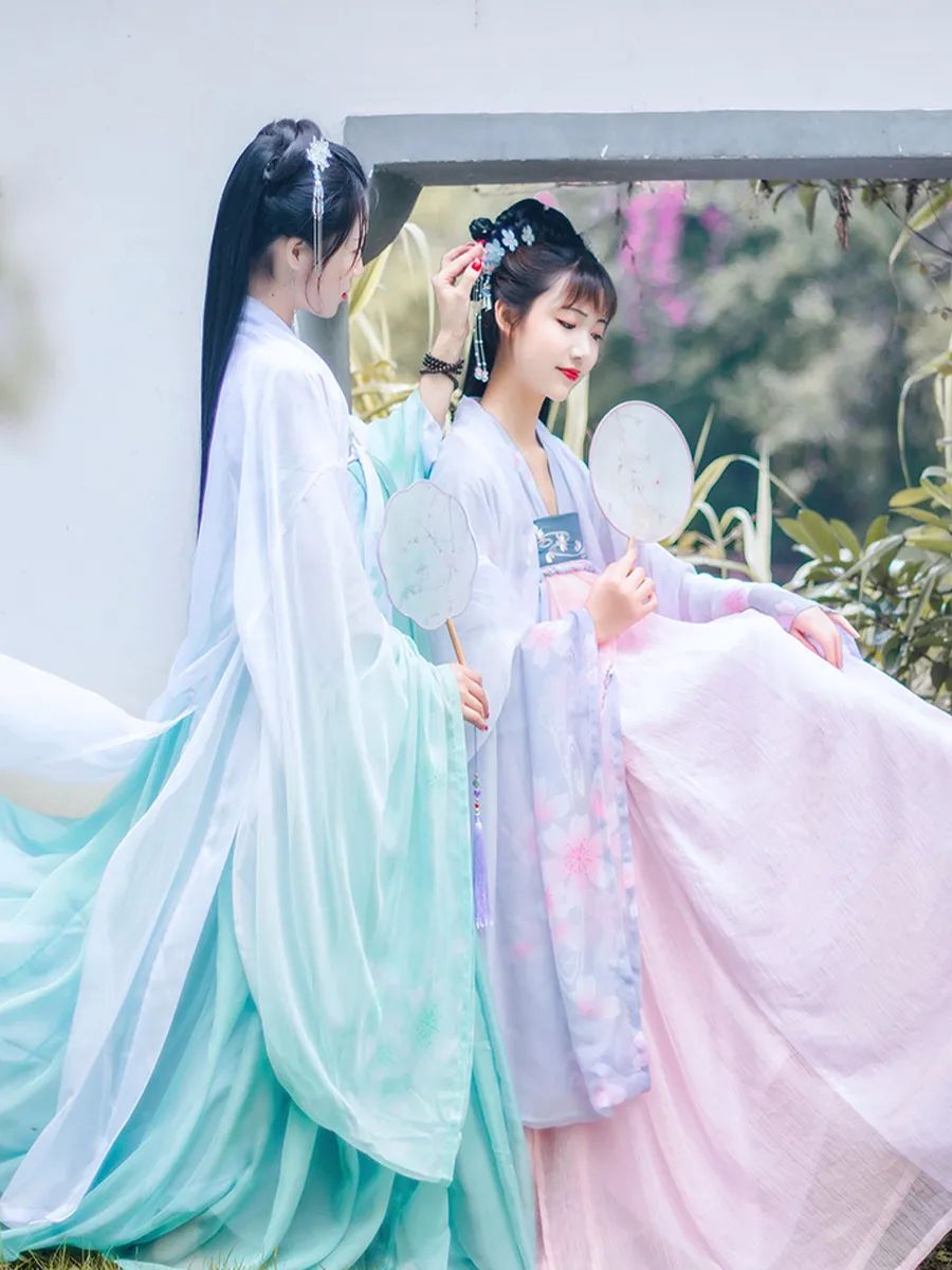 惊艳内地汉服比赛的16岁香港女孩:盼在港传扬中华优秀传统文化!