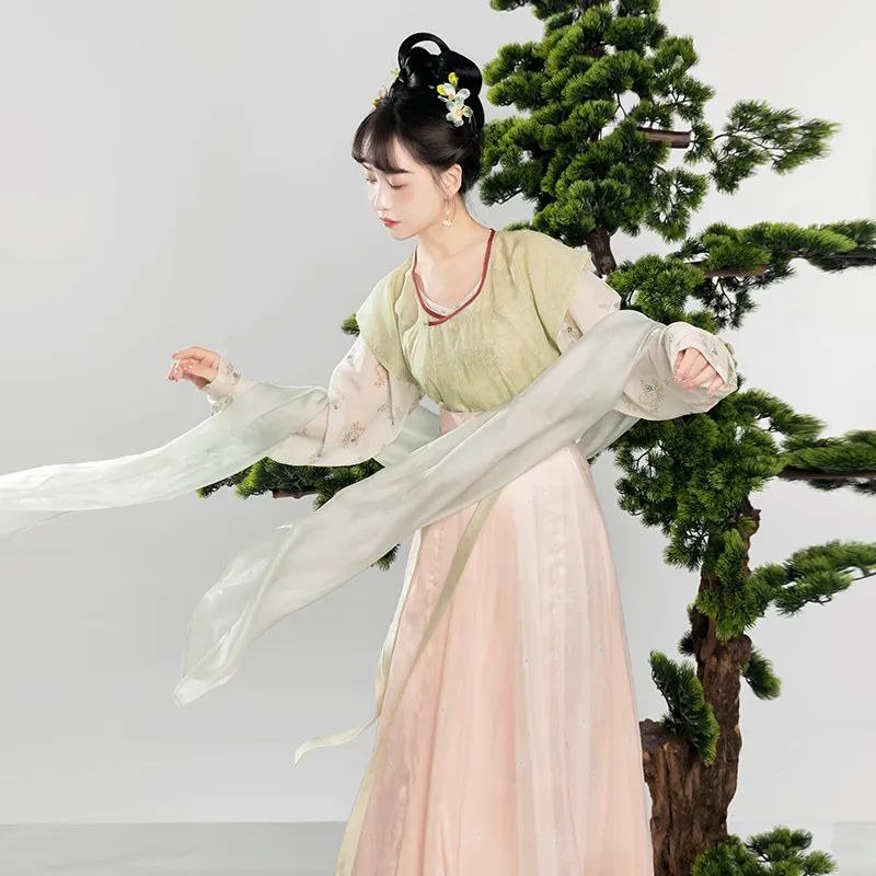 飞机袖48、八分裙65、长比甲99，上新精品合集，瞳莞、钟灵记、梨花渡与你有约！