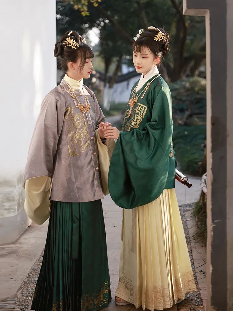 飞机袖48、八分裙65、长比甲99，上新精品合集，瞳莞、钟灵记、梨花渡与你有约！