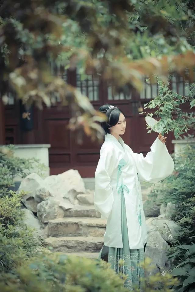 汉服，背后的意义，其实没那么简单！