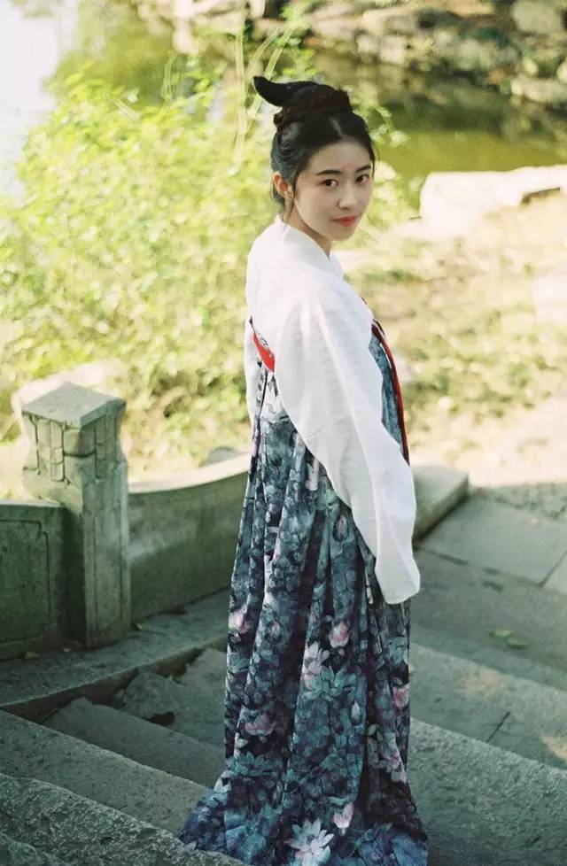 汉服，背后的意义，其实没那么简单！