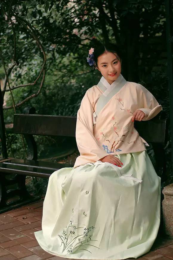 汉服，背后的意义，其实没那么简单！