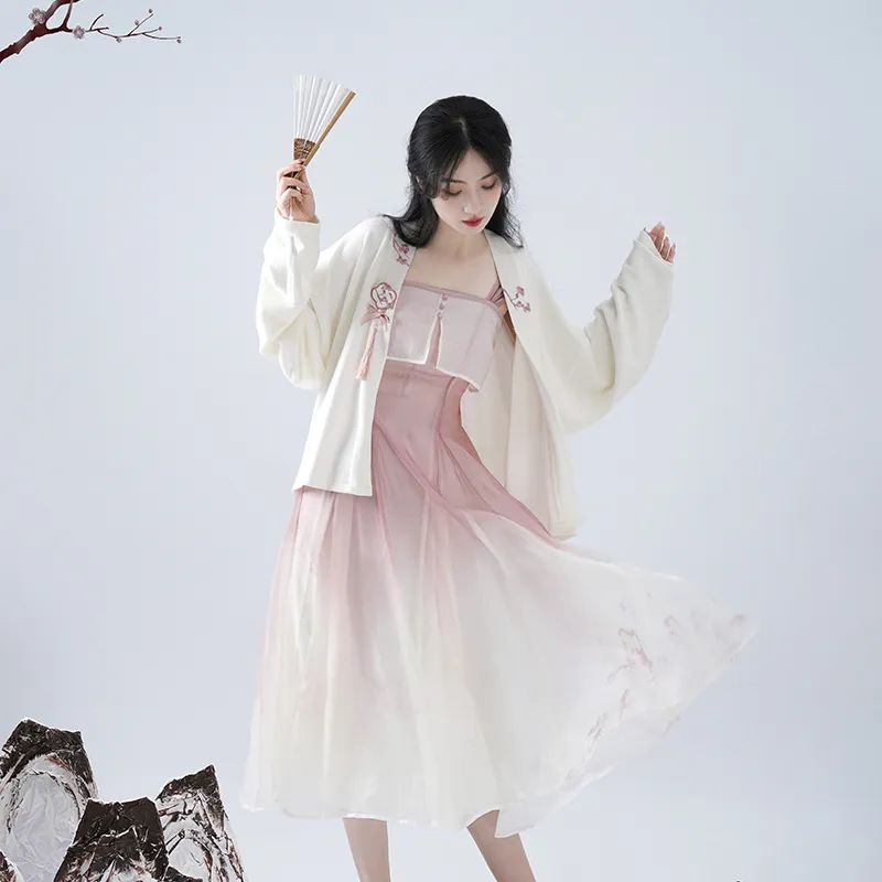 飞机袖48、八分裙65、长比甲99，上新精品合集，瞳莞、钟灵记、梨花渡与你有约！