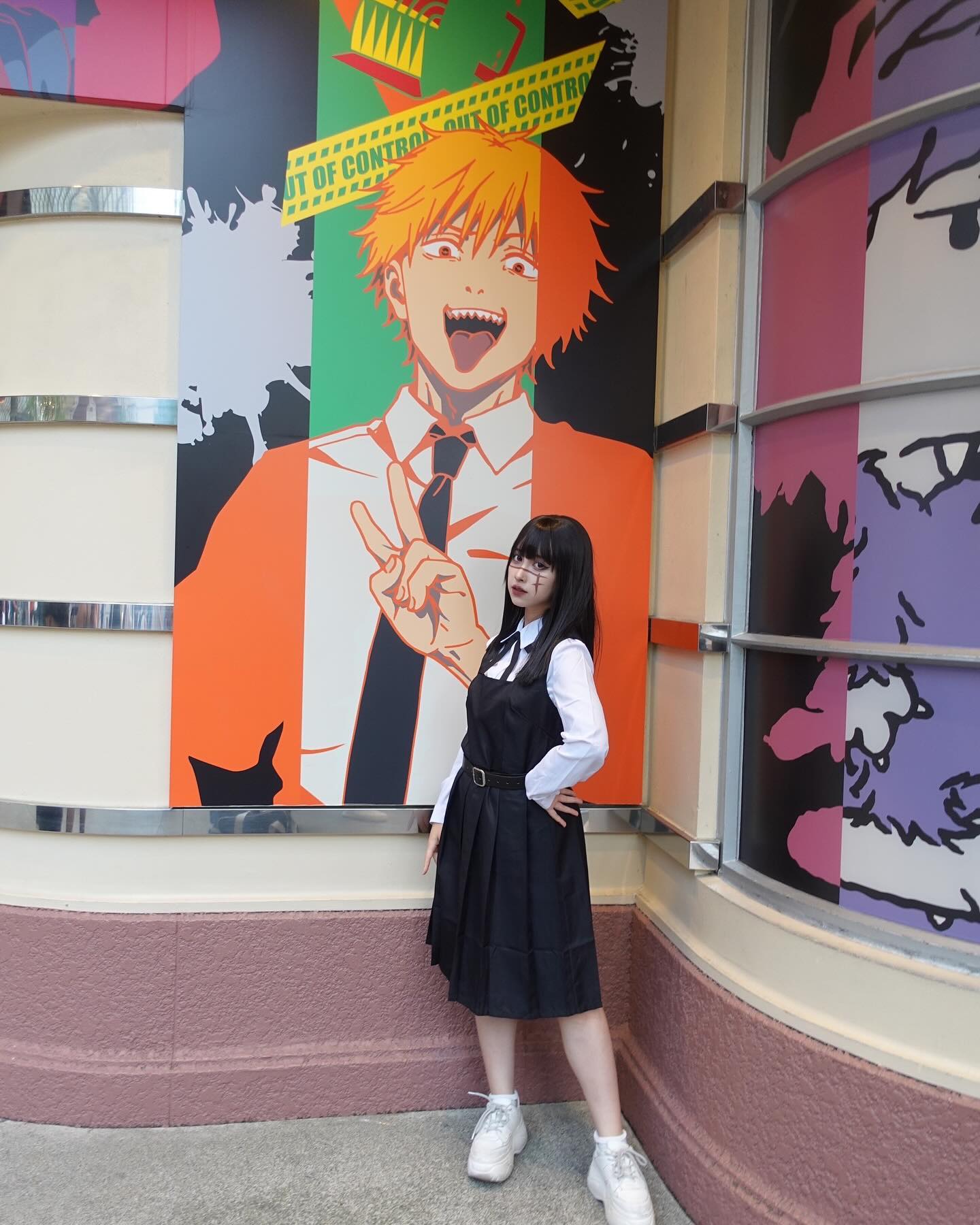 日Coser神还原《胆大党》绫濑桃！「超萌大眼＋羞涩神情」直逼本尊，网友赞表情管理太强