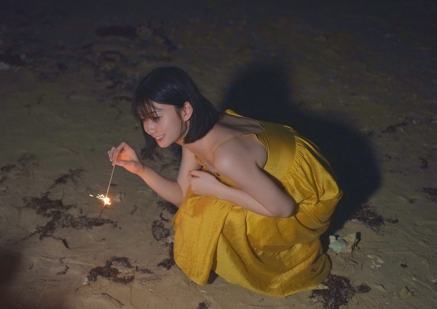 「濑户环奈」外型、艺名都神似桥本环奈！宣布写真出道身世背景却是个谜？