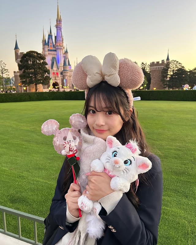 2024年日本最可爱女高中生《はるあ》气质满分！击败4.2万人夺选美冠军！