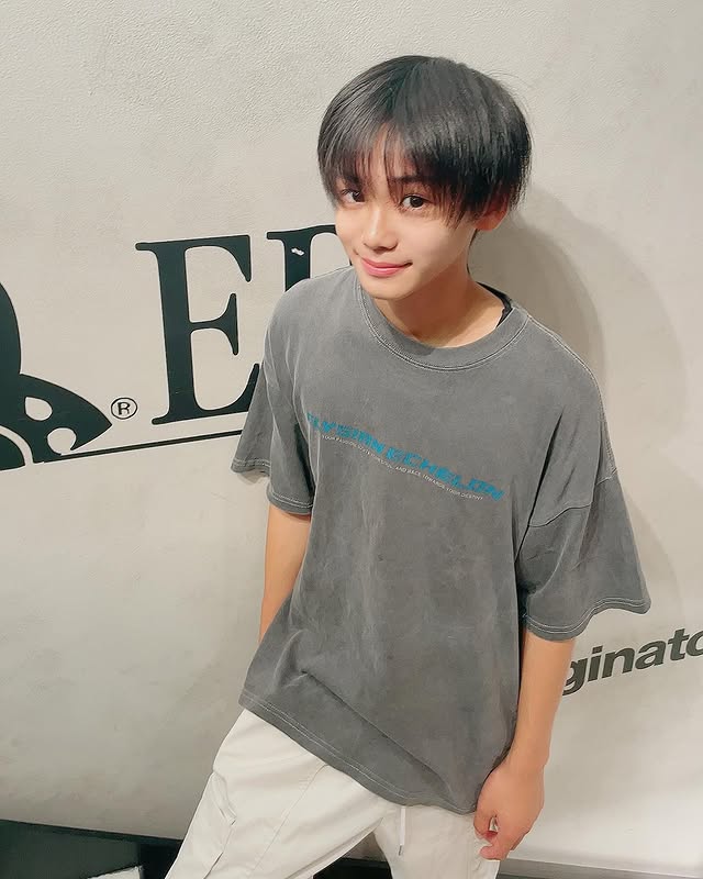 2024年日本最可爱女高中生《はるあ》气质满分！击败4.2万人夺选美冠军！