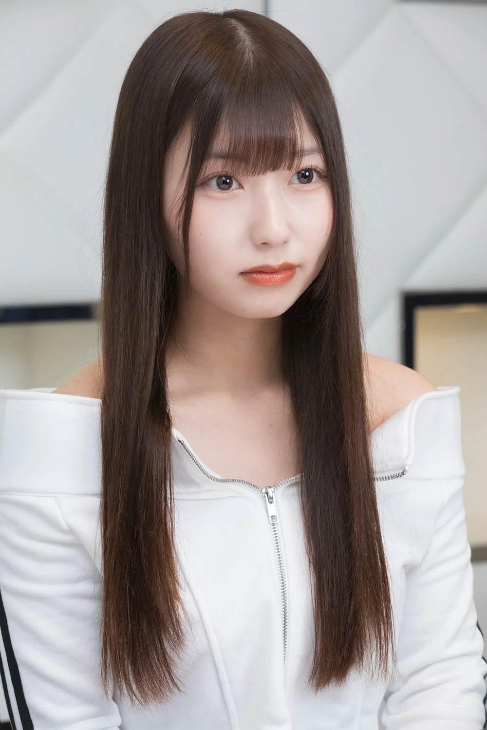 粉丝大赞：难怪写字超好看！逢沢みゆ 以 “手写文” 官宣移籍，竟惊喜自曝 “幼儿园老师” 经历