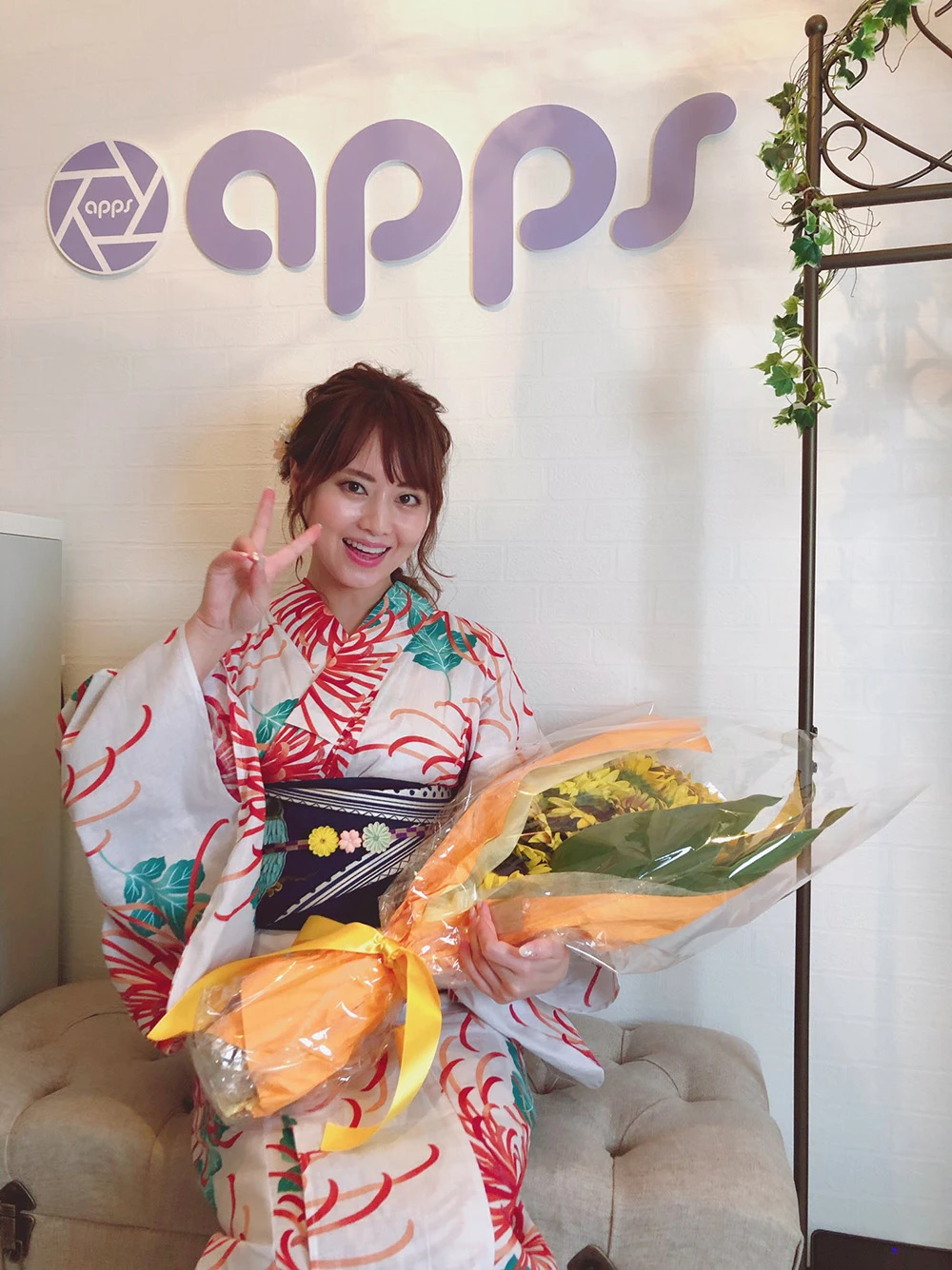 吉泽明步完全引退宣言 宣布告别待了22年的事务所「AINA Group」