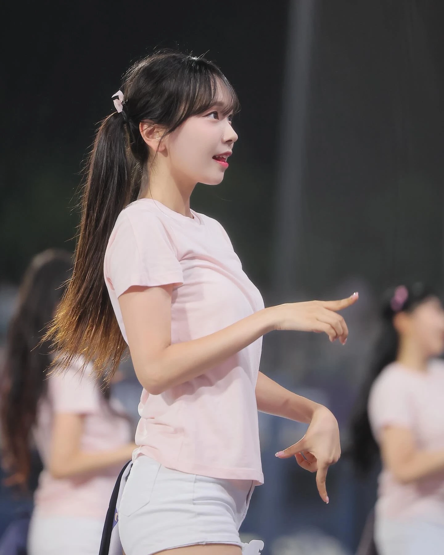 无敌漂亮！韩国啦啦队的精灵《金佳恩 김가은》稚嫩感不输年轻偶像女团！