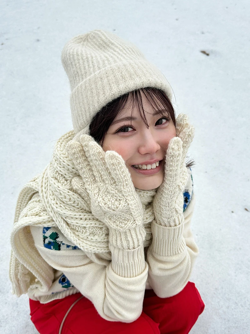 出道即巔峰！超新星「濑戸环奈」展现 “统治级” 实力，超越 河北彩伽、石川澪 豪夺本月销售冠军